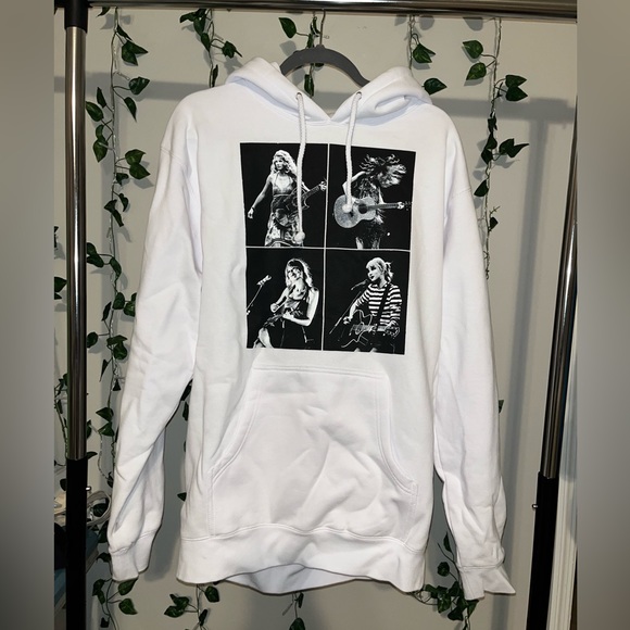 Taylor Swift Eras Tour 2023 Hoodie - Picture 1 of 6